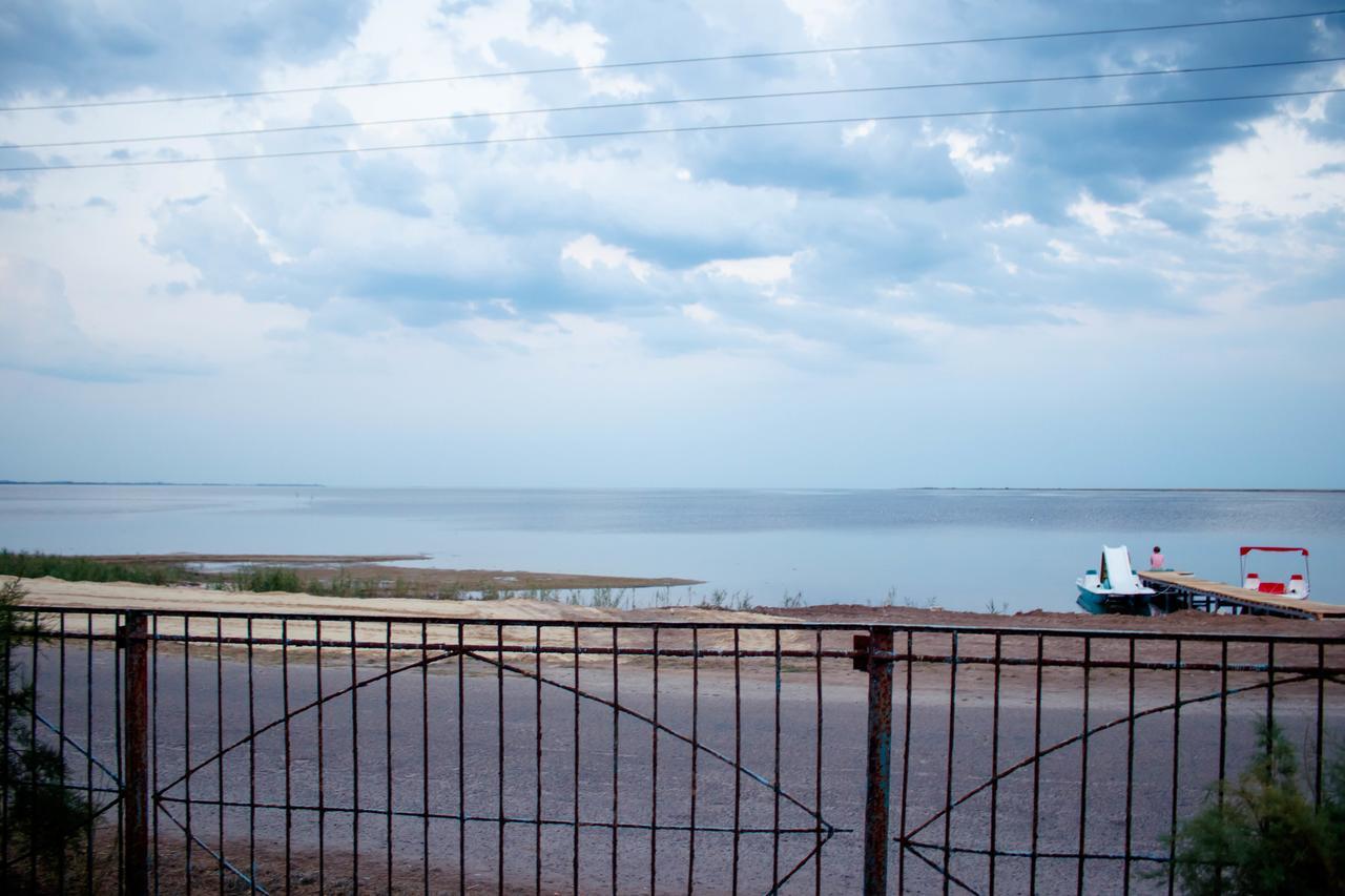База Отдыха Причал Lazurne Bagian luar foto